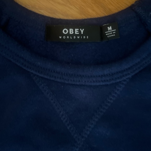 4 crew neck sweatshirts 2 RVCA 2 OBEY - Picture 5 of 7